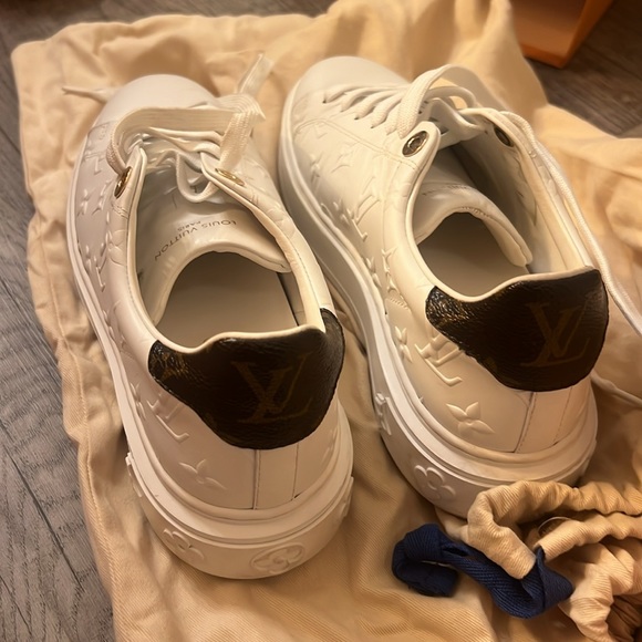 Louis Vuitton sneakers - Picture 4 of 8
